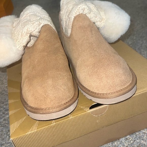 UGG boots. 4 - Picture 8 of 9